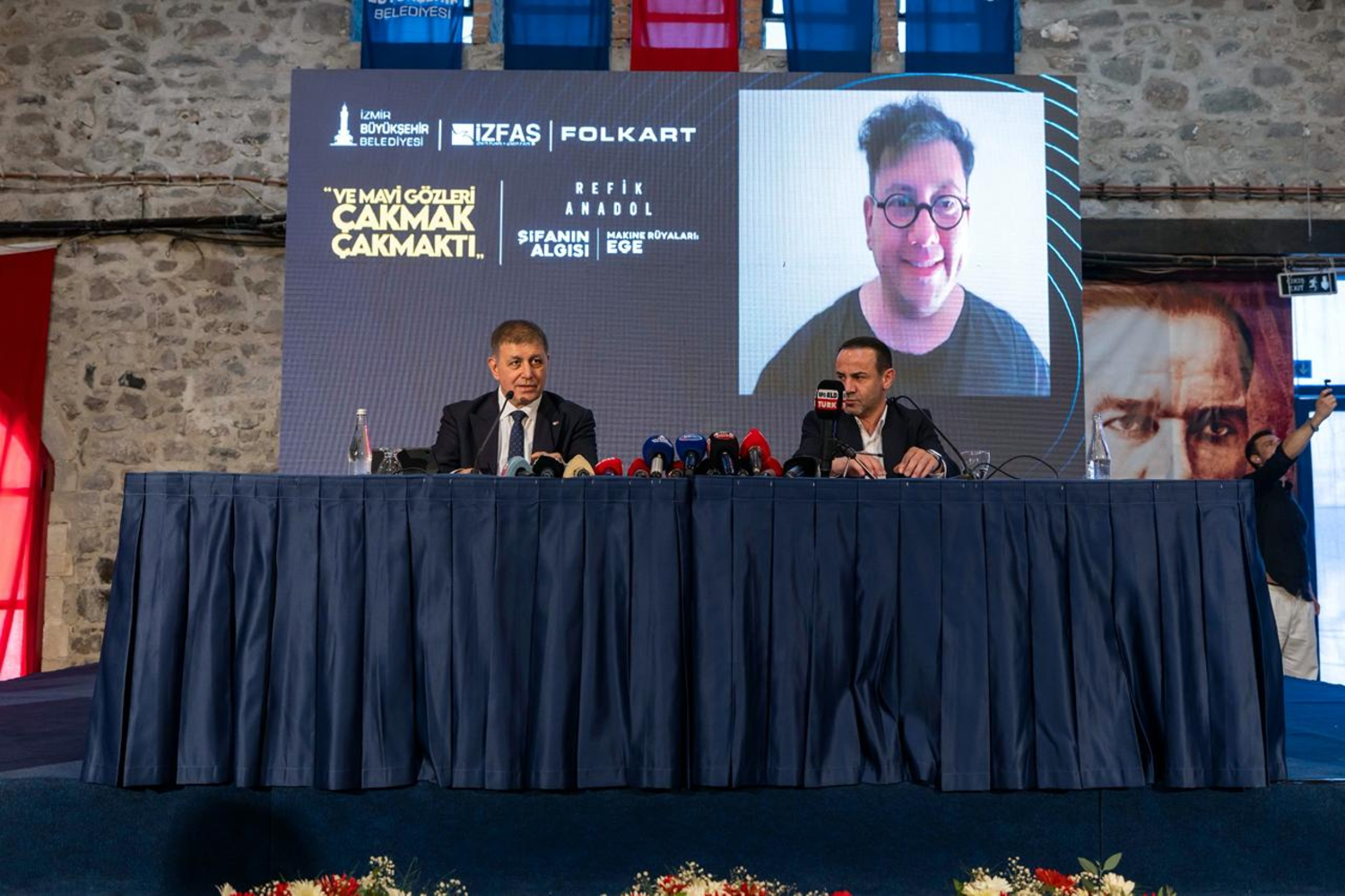 Fuarın kapıları iki çarpıcı sergi ile açılıyor